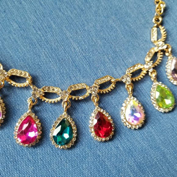 🦚Colorful Clavicle Necklace - NWOT🦚 - Picture 5 of 11